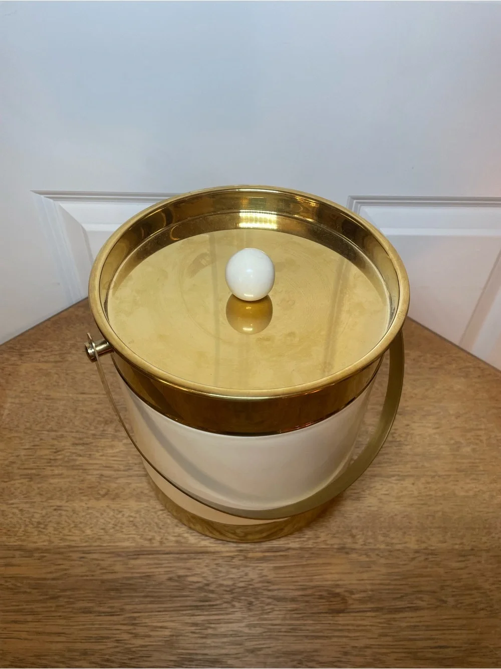 Vintage White & Gold Ice Bucket Brass Tone Lid Handle Mid Century Barware